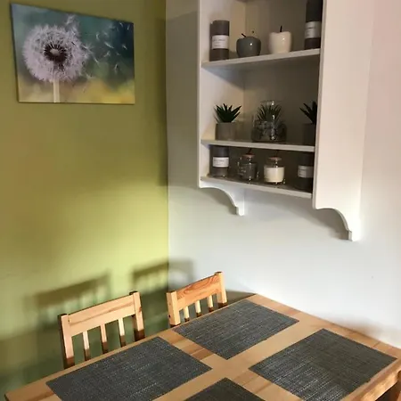 Pitypang Apartment *